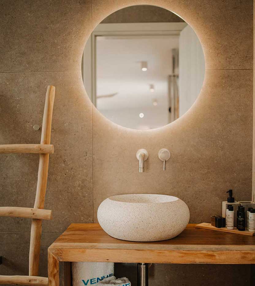 The bathroom of Villa Afrodite