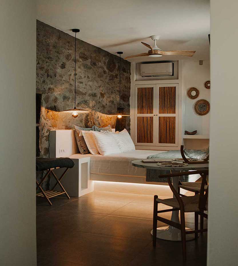 The bedroom of Villa Afrodite in Folegandros