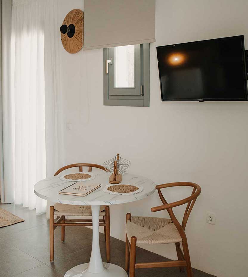 The working desk at Villa Afrodite