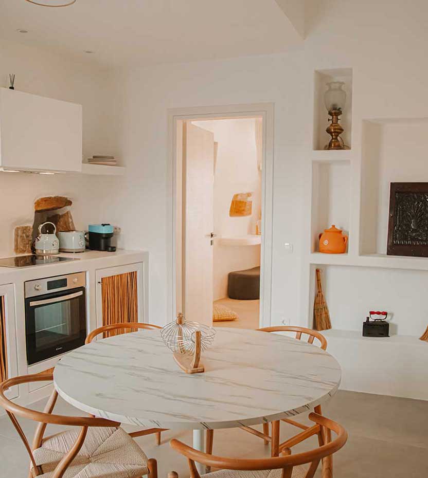 The kitchen of Villa Anemona