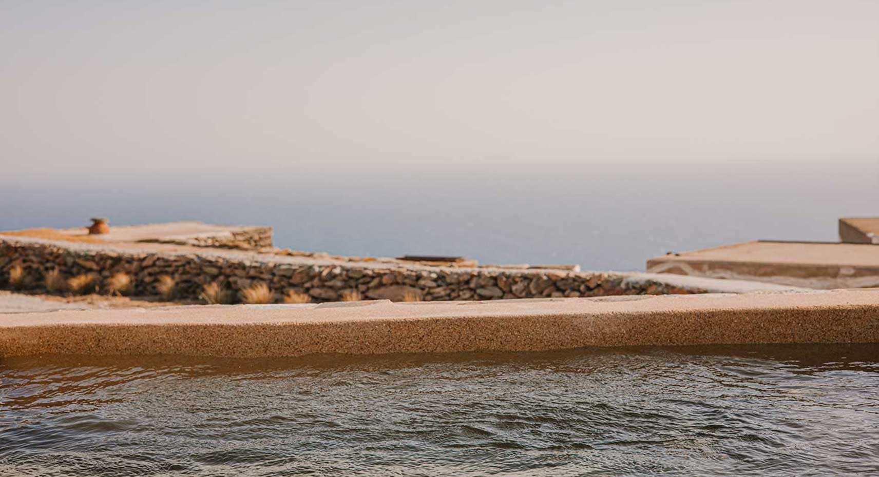 Hydro massage with sea views