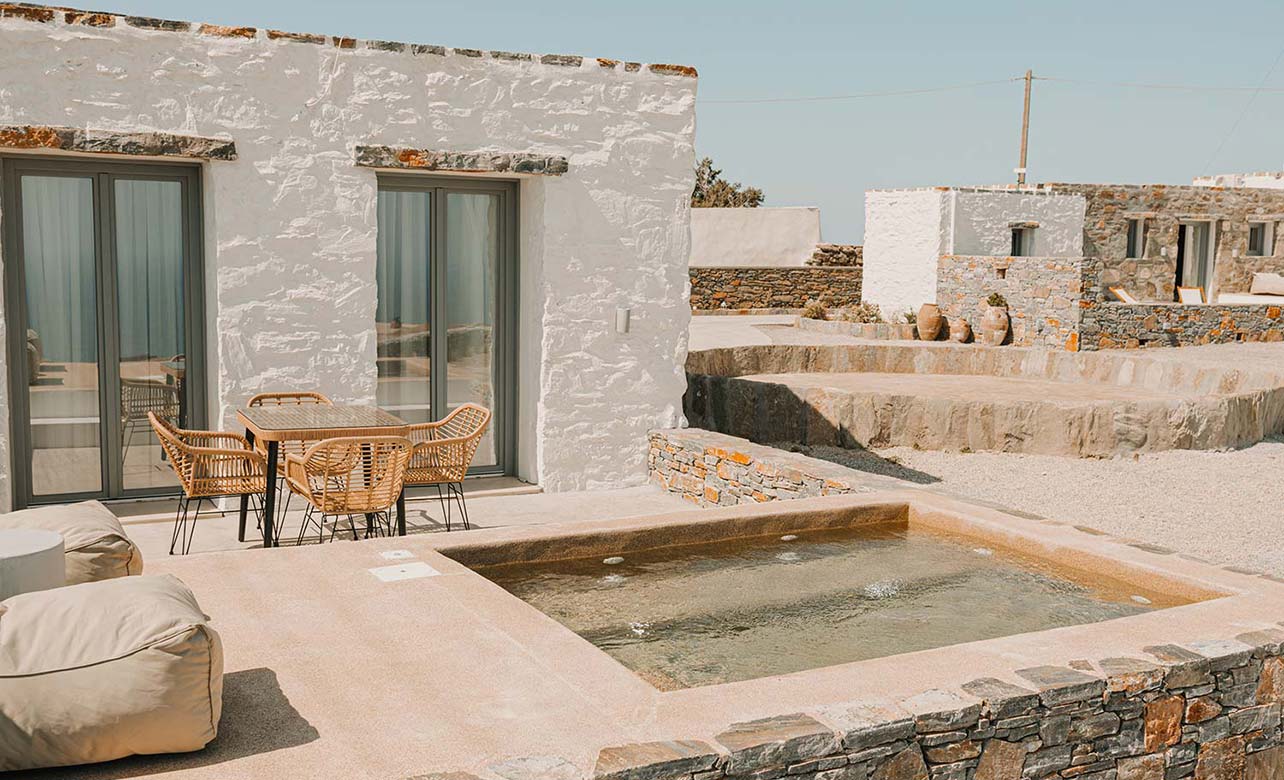 Outdoor spaces at Venue Villas