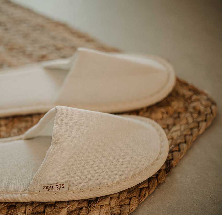 Disposable slippers