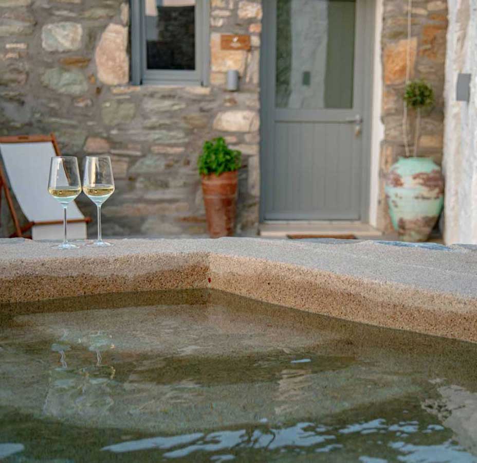 Hot tub at Venue Villas